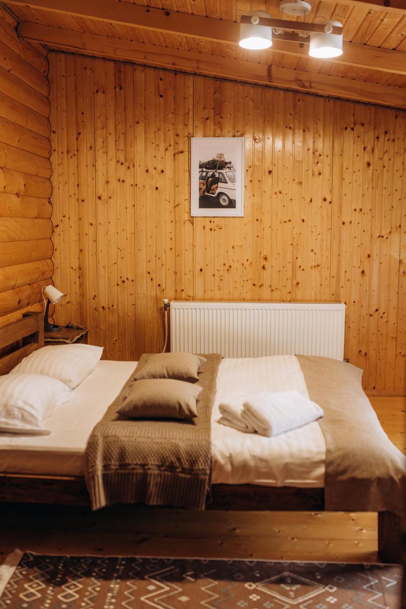 Dolyna Mykolaya Villa Migovo Rum bild