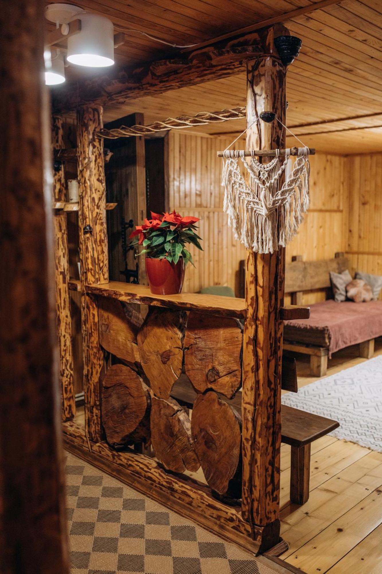 Dolyna Mykolaya Villa Migovo Rum bild